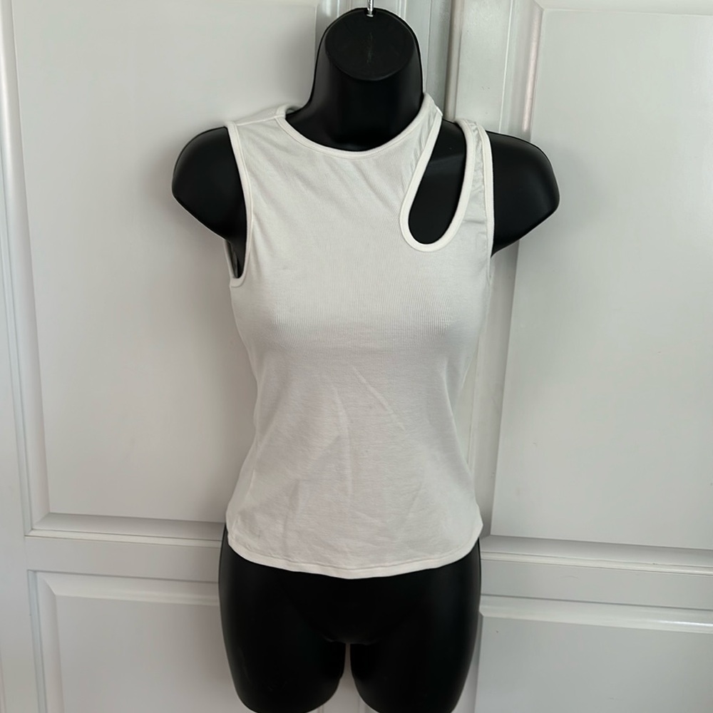 Trendy tank top